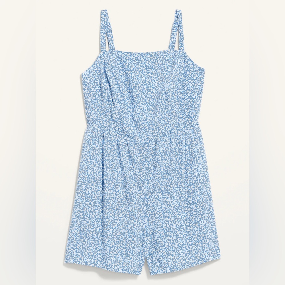 Old Navy • Blue Floral Print Cami Romper Women’s Size Women’s Medium 3.5 Inseam